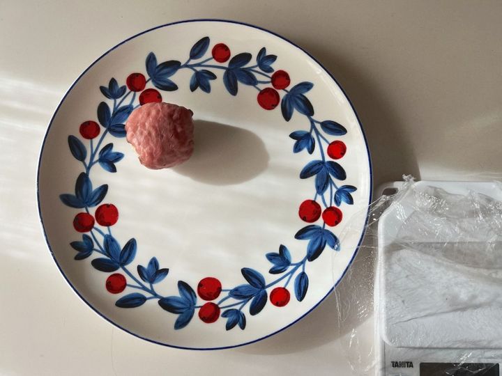 【簡単クリスマスレシピ】おもてなしにも♪ 一口ローストビーフのパリおにぎり【渡辺友美子のパリおにぎりのレシピ vol.5 〜レシピで旅するヨーロッパ〜】