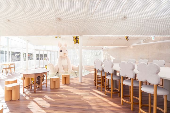 ゴールデンピースの店内