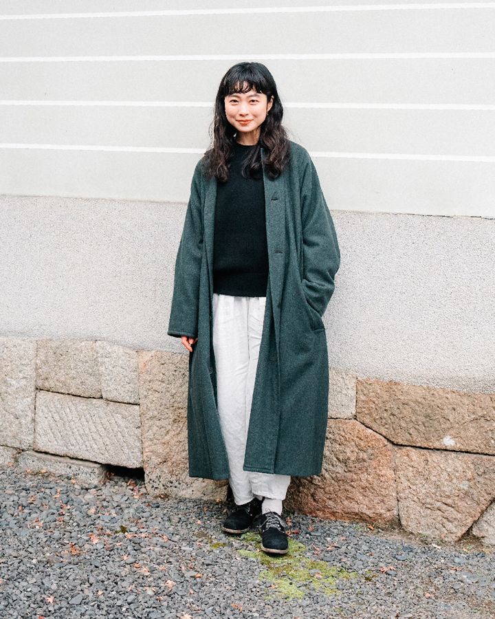 冬コーデを軽やかにする“ホワイトボトム”ルック5選。どんなアウターにも溶け込む万能カラー【TOKYO SNAP】