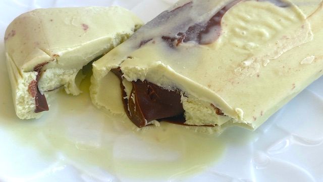 チョコバッキー ピスタチオ＆ショコラ 断面