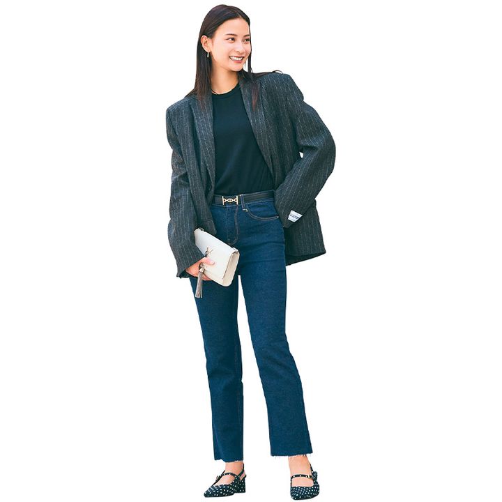 ディナーにも行けるジャケットとデニムコーデ