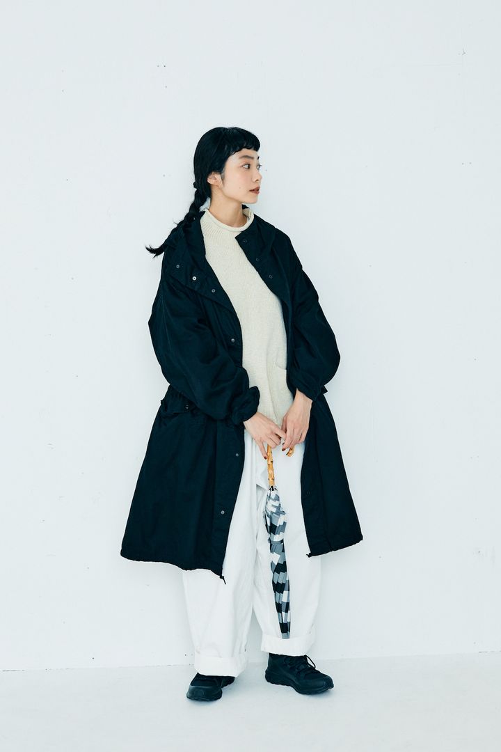 大人の黒スニーカーコーデ2選。《ミズノ》は程よいアウトドア感がいい！【FUDGE FRIEND おしゃれさんの毎日コーディネート｜田中真里奈】