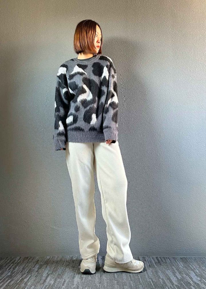 画像: 寒い日はコーデュロイパンツであったかく