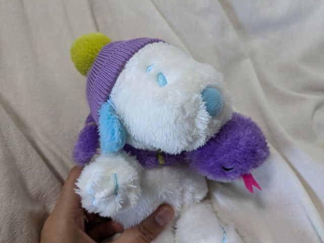 スヌーピーをデザインしたぬいぐるみポーチ