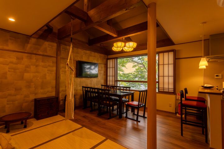 雪景色も楽しめる信州・野沢温泉へ♪ 自家源泉をもつ「旅館 さかや」でまったりステイ