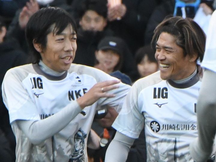 川崎フロンターレ中村憲剛の引退試合に2万人超えのサポが集結 「みんなの笑顔が見れて感無量」「幸せな1日」でピッチに別れ
