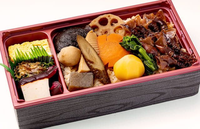 ホタルイカ飯 特別価格 980円(2月末まで)、通常価格 1,280円