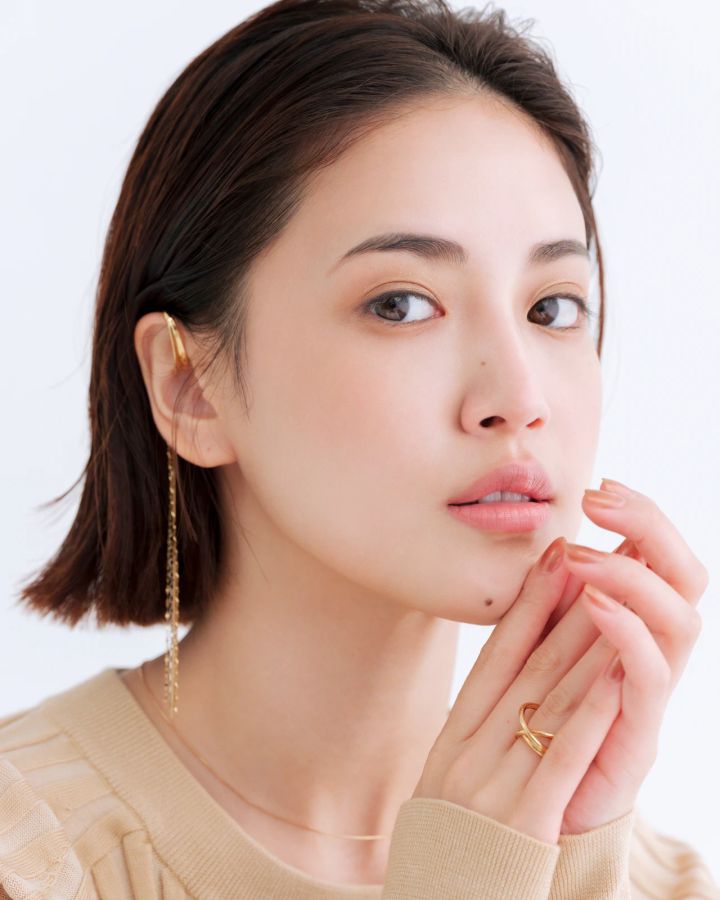 【二重メイク】エフォートレスなベージュが織りなす洗練グラデEYE