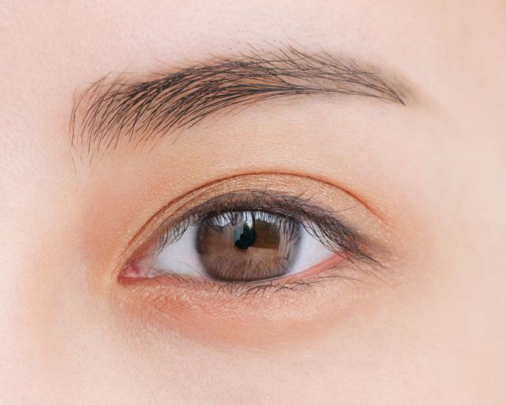 【二重メイク】エフォートレスなベージュが織りなす洗練グラデEYE