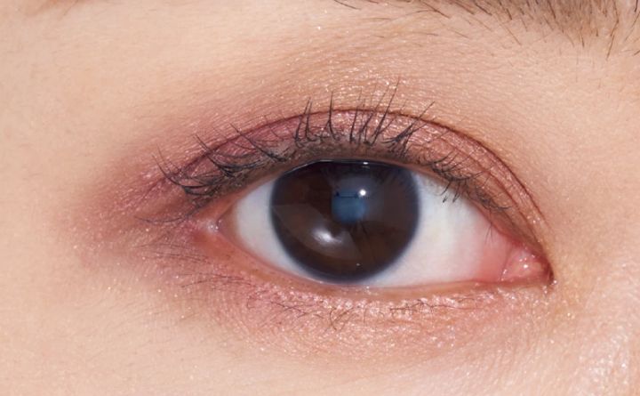 【二重メイク】変化球なレイヤードで奥行きと抜け感を両立