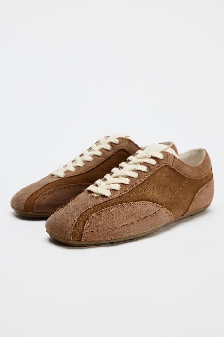 新品ZARA ザラ ベージュ スエード ソフトスニーカー ZARA】センス別格！「おしゃれスニーカー」 | TRILL【トリル】