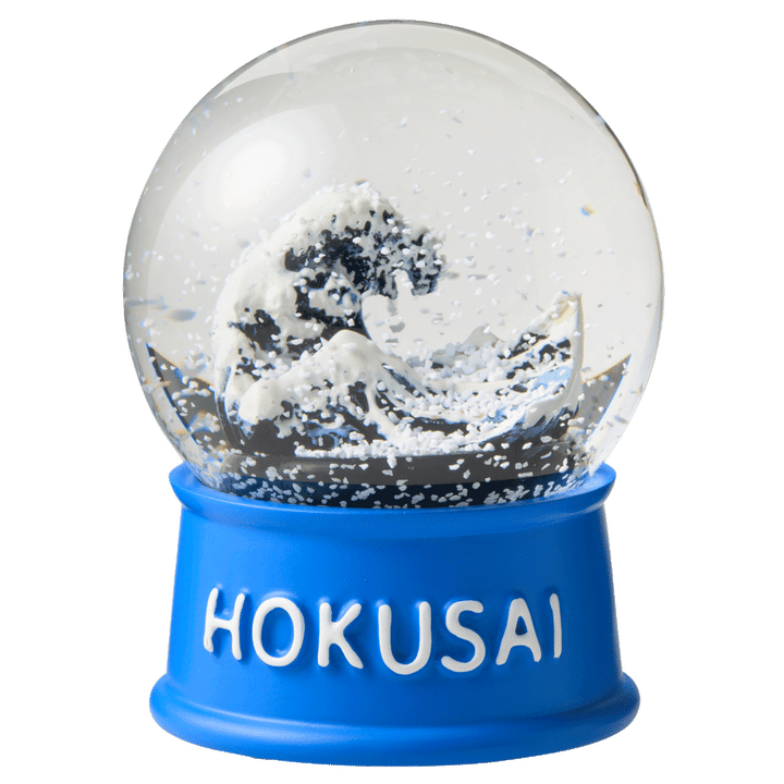 〈北斎館〉のスノードーム