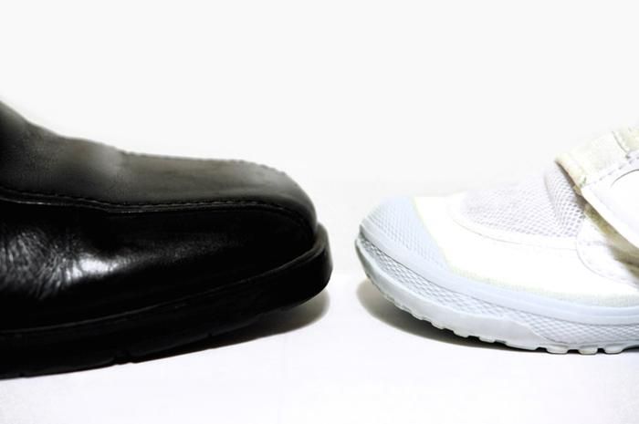 ビジネスシューズとスニーカー