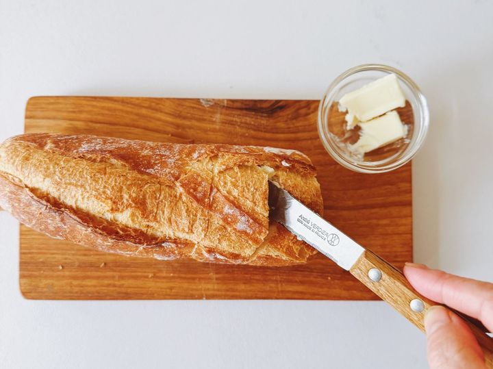 【5分以内で完成】具材をはさむだけ！すぐに美味しいクリスマスバゲット【パン好きなsumire.のバゲットサンドのレシピ vol.32 〜レシピで旅するヨーロッパ〜】