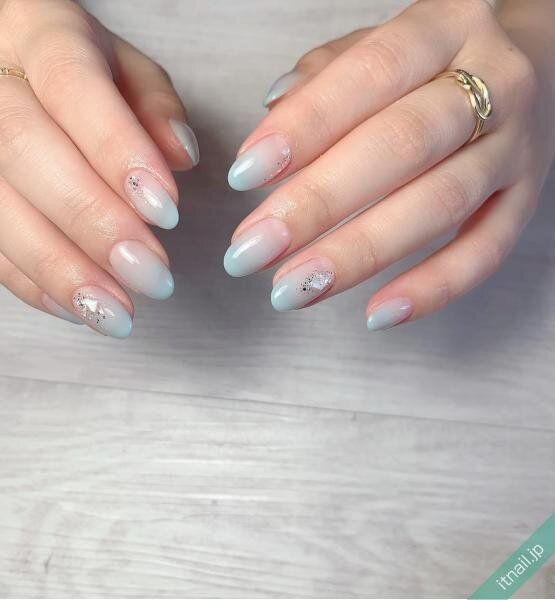 chic by enailが投稿したネイルデザイン [photoid:I0084832] via Itnail Design (744490)