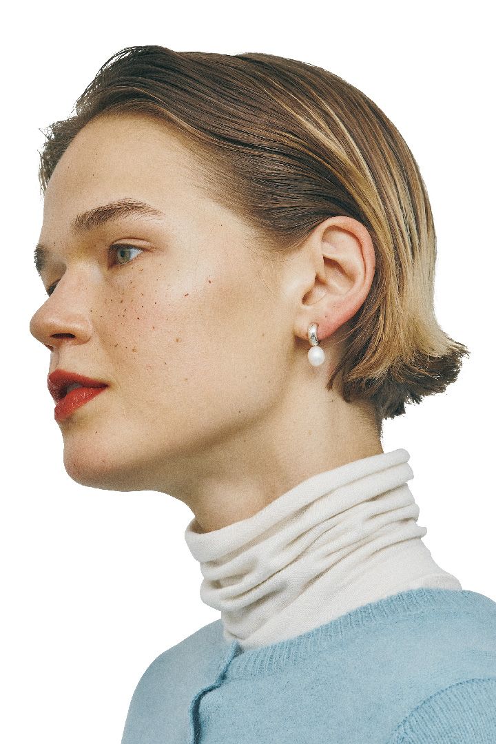 身につけるだけで一気に上品に。デートの時に纏いたいアクセサリー7選