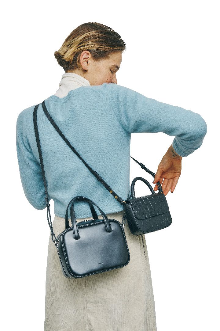 身につけるだけで一気に上品に。デートの時に纏いたいアクセサリー7選