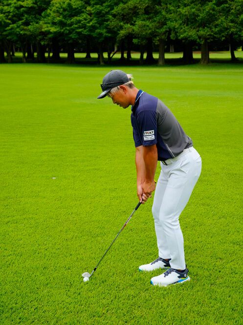 ラフからのアプローチは“カットめ”に打つのがコツ！