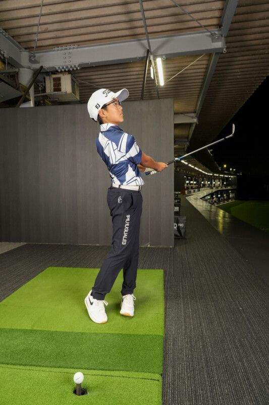 ジュニアクラブを選ぶポイントは？小学生ゴルファーが最新クラブを試打！