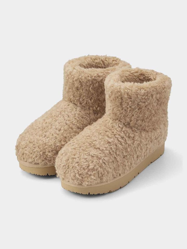 画像2: 出典：GU