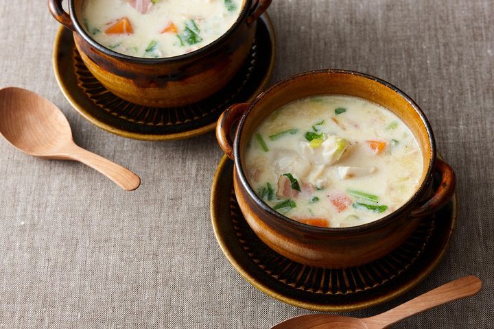 とろとろポタージュで体が温まる “里芋のチャウダー”