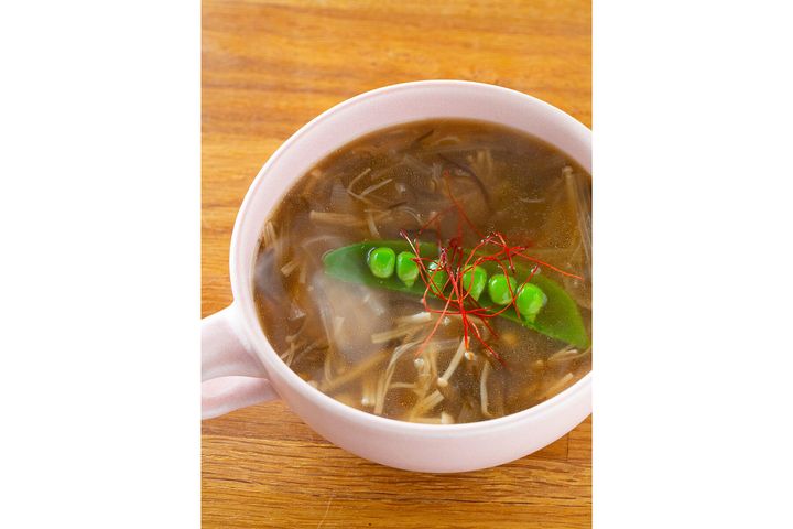 とろりとした飲みごこちの“もずくと黒酢のサンラータン”