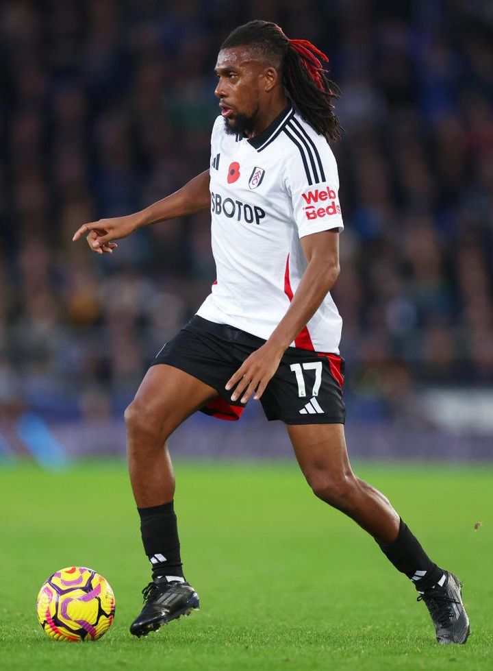 クリスマスケーキも七面鳥も0円！28歳スター、困窮する地元の人達に太っ腹寄付 「泣きそう」