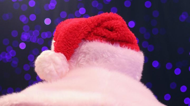 クリスマスケーキも七面鳥も0円！28歳スター、困窮する地元の人達に太っ腹寄付 「泣きそう」