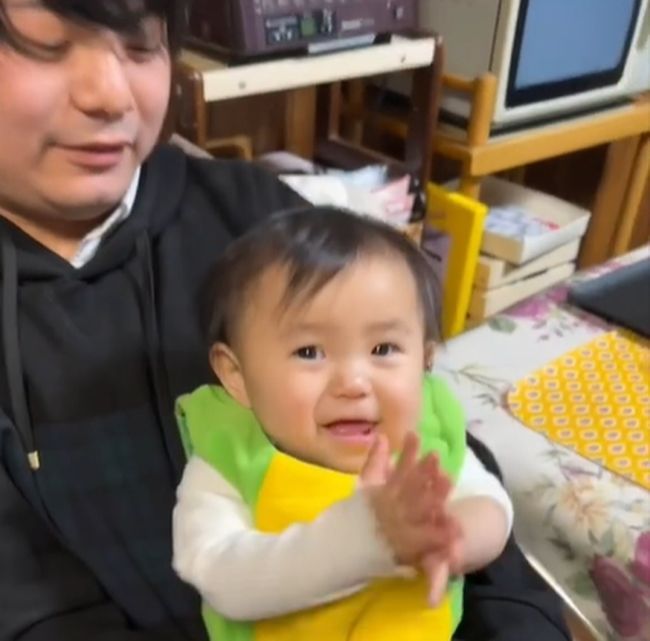 「ママ」と言えた１歳２カ月ガール。パパが試すと…？？