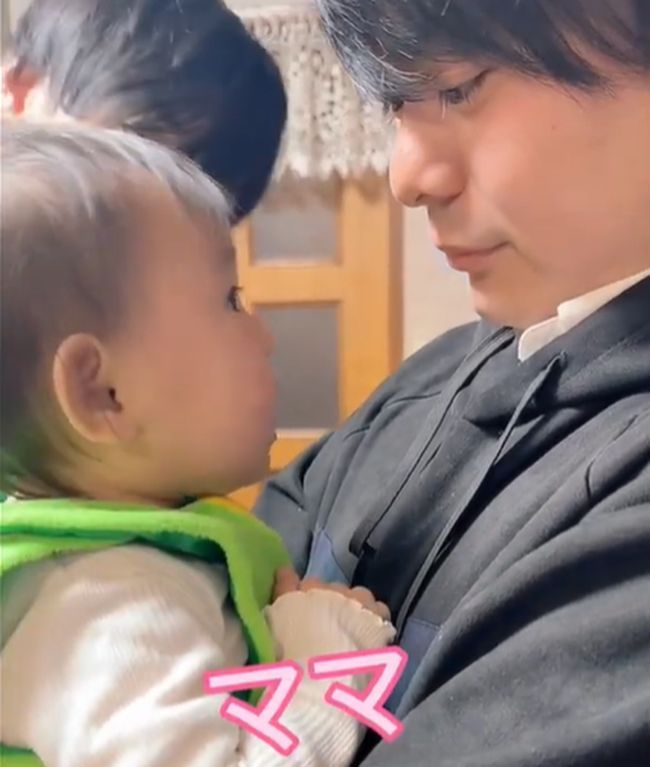 「ママ」と言えた１歳２カ月ガール。パパが試すと…？？