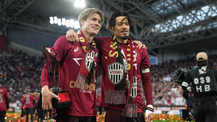 Jリーグ連覇の名門を退団した34歳の日本代表OB、33歳の親友選手が長文投稿 「今だから言えるけど…」