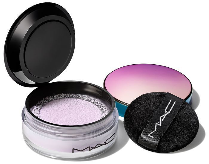 スタジオ フィックス プロセット ブラー ルースパウダー ： ラベンダー ￥5,390（12月26日より公式オンラインショップ先行、2025年1月1日より全国限定発売）