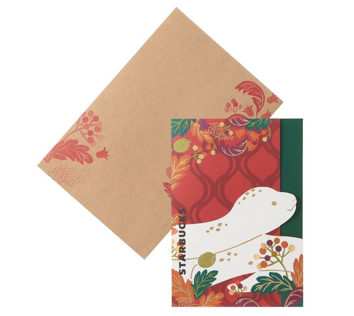 「ニューイヤービバレッジカードへび」750円 【ドリンク引き換え有効期間】2024年12月26日（木）〜2025年6月22日（日） 【ドリンク交換チケット】 700円（店内利用）、687円（持ち帰り）までのドリンクと交換可能