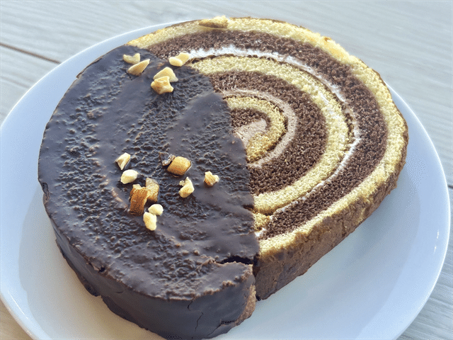 2種のしっとりロール