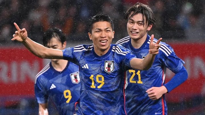 29歳の日本代表FW、大躍進のJ1チームへ電撃移籍！J屈指の名門は痛い戦力流出…「とても幸せな3年間でした」