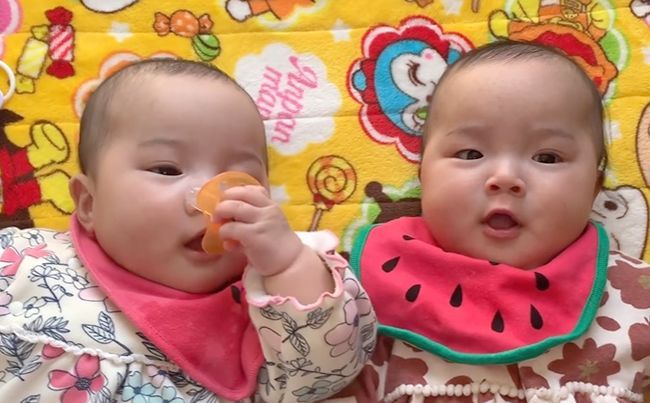 “おしゃぶりハンター現る！？このあとまさかのかわいい展開に！”