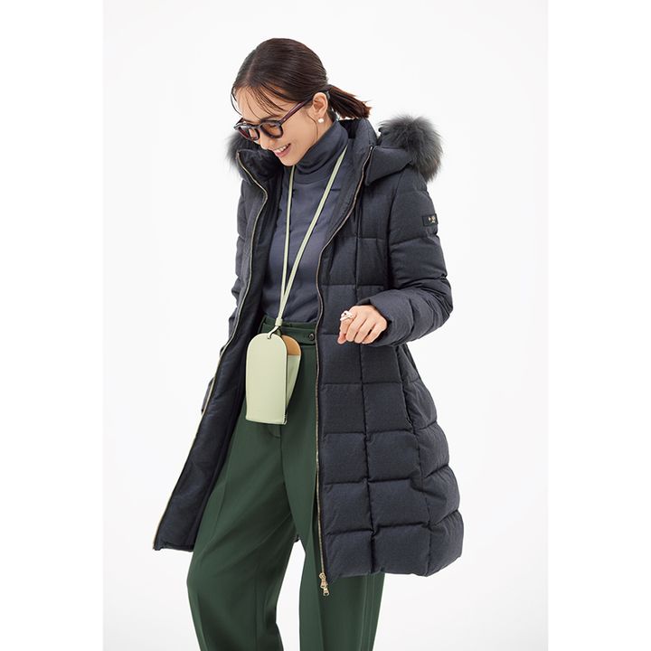 TATRASのロングダウンコーデ