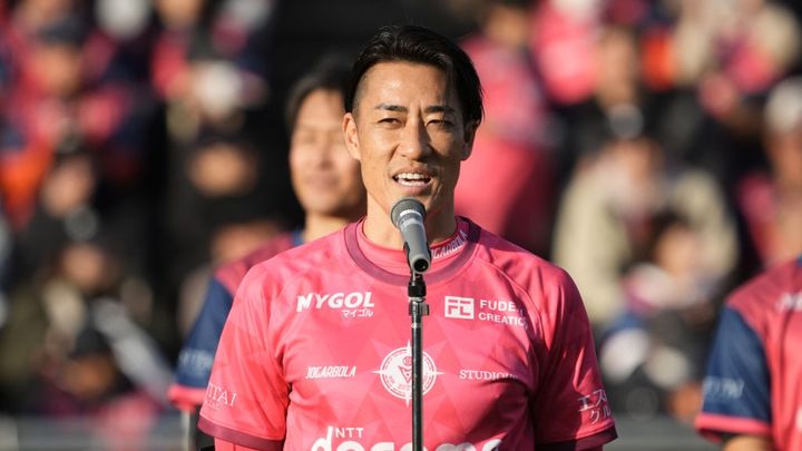 「三笘薫に匹敵する知名度」のJリーガー、中国の国営放送局が引退試合を報じる