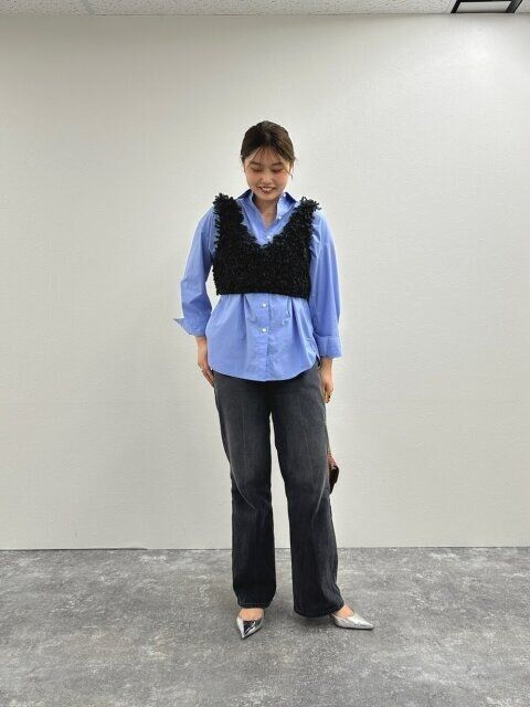 ループ編みビスチェで美しいボディラインに