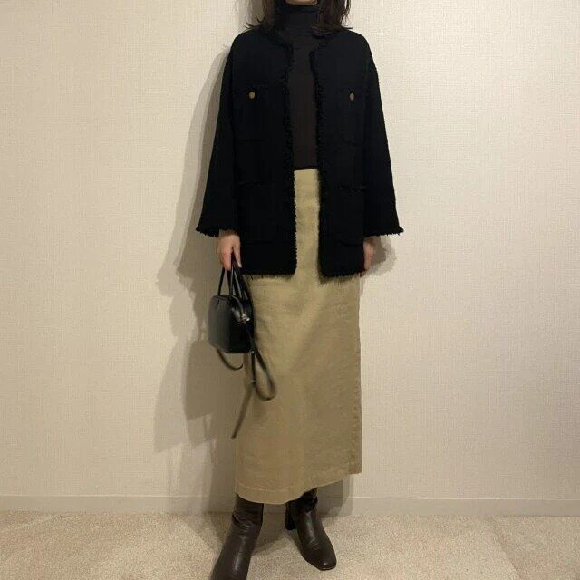 メリノリブタートルネックセーターコーデ