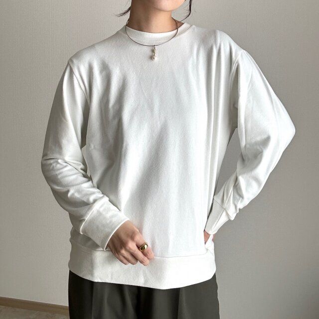 ユニクロ ソフトニットフリースクルーネックT Mサイズ 着用