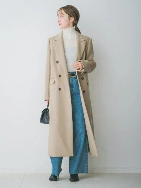 ロングコートでクラシカルムード漂う着こなしに