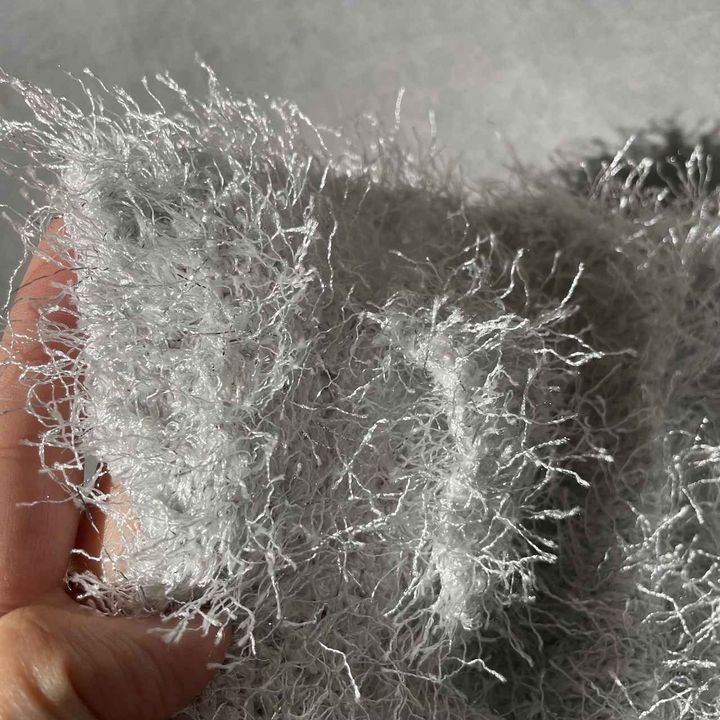 画像2: キラキラシャギーが可愛いベスト