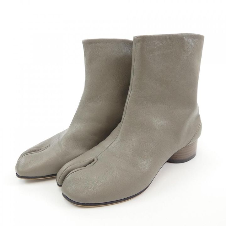 メゾンマルジェラのタビブーツ