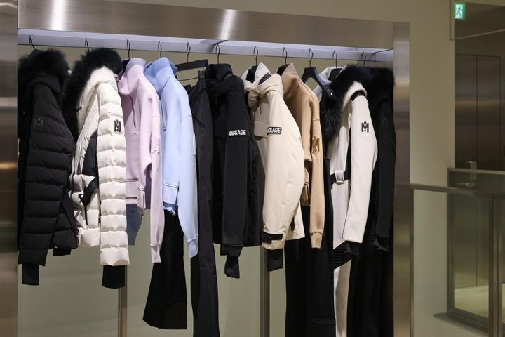 画像: MACKAGE GINZでは、国内初展開のスキーラインはメンズ・レディスをラインナップ 出典：マッカージュ