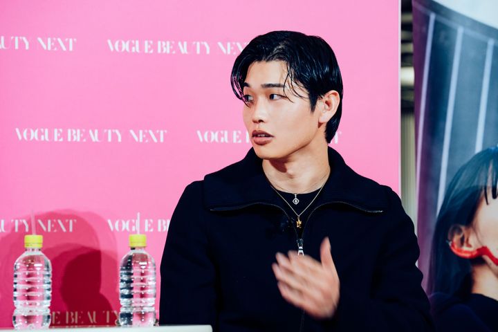 デジタル依存の予防に関するシュウ ウエムラのトークセッションに参加した、青山学院大学4年の大参晟也氏。