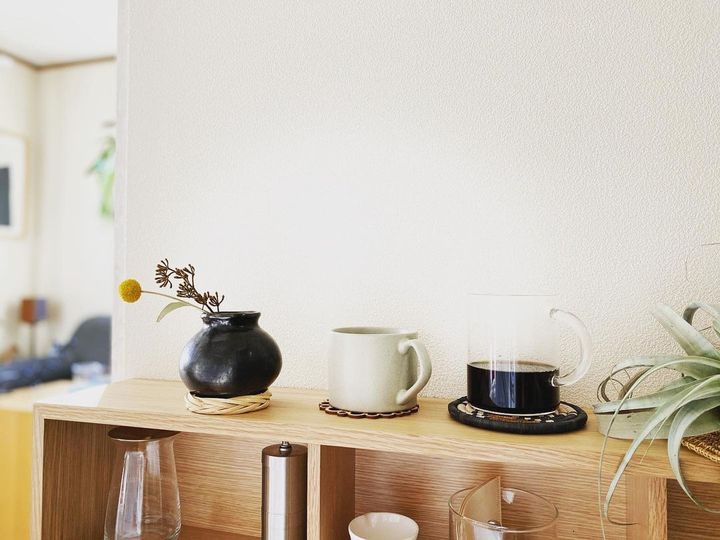 狭くても植物との暮らしを楽しむ。30㎡以下でも叶う植物のある暮らし3選