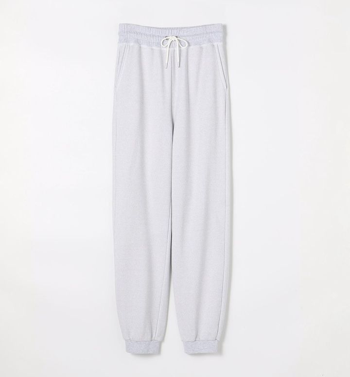 画像: スウェットパンツ￥39,600（GALERIE VIE） store.tomorrowland.co.jp