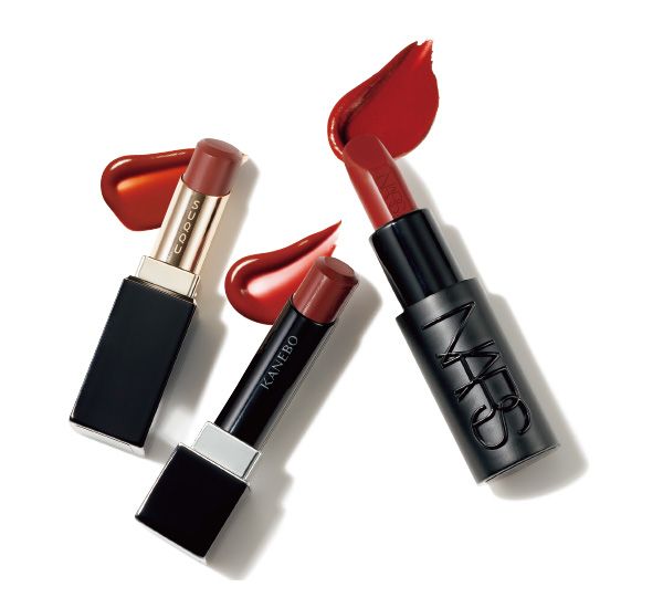 【左】SUQQU モイスチャー グレイズ リップスティック 【中】カネボウ ルージュスターヴァイブラント 【右】NARS エクスプリシット リップスティック