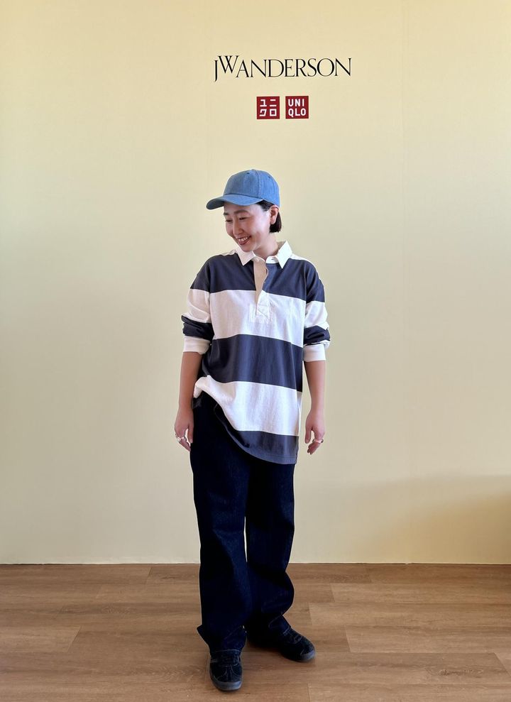 画像: 【UNIQLO and JW ANDERSON】オーバーサイズラガーポロシャツ（男女兼用L）¥3,990、ストレートジーンズ（メンズL）¥3,990、UVカットデニムキャップ（男女兼用）¥1,990 ※林田さんの身長：155㎝ www.uniqlo.com